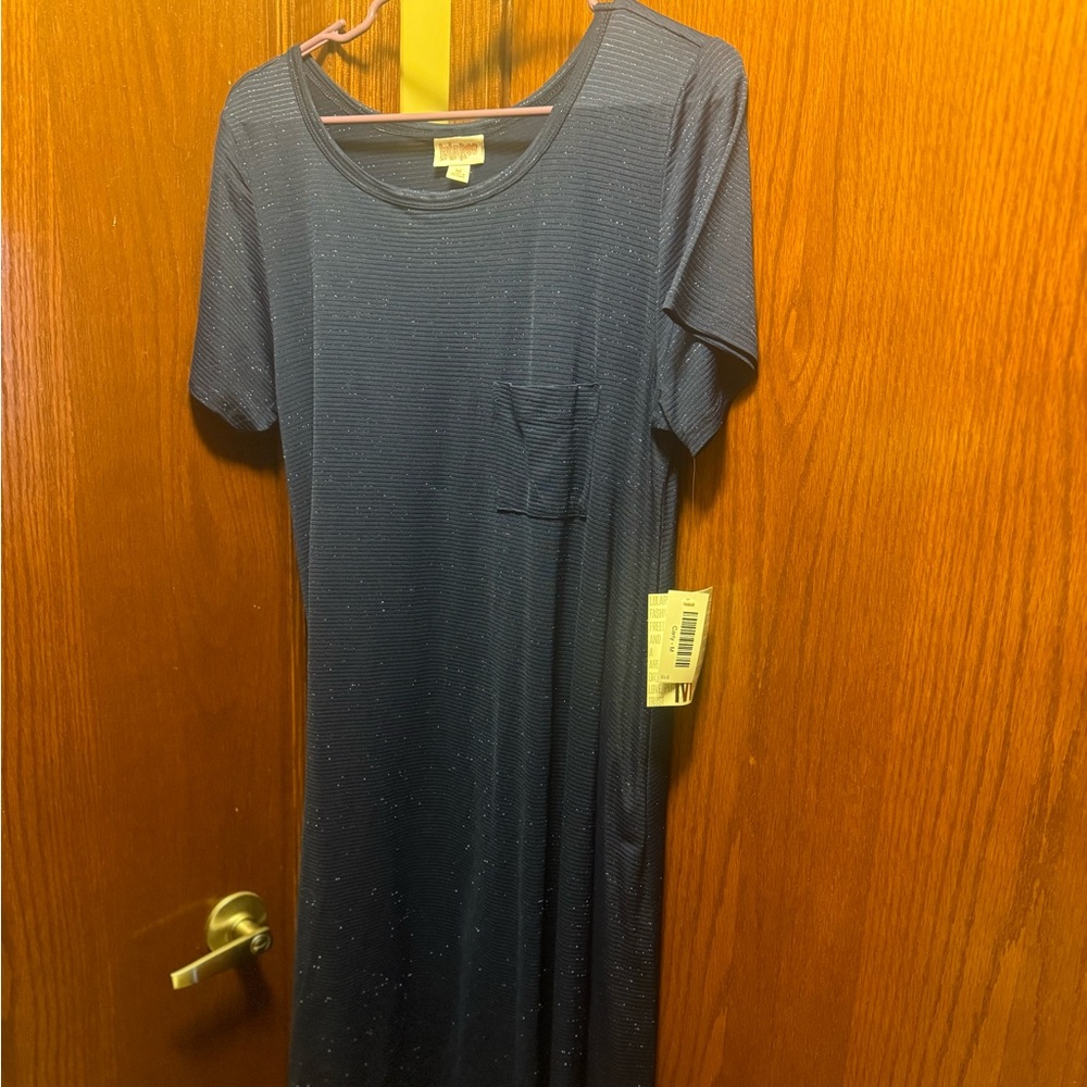 - - Lularoe Elegant Carly dress NWT. Size M